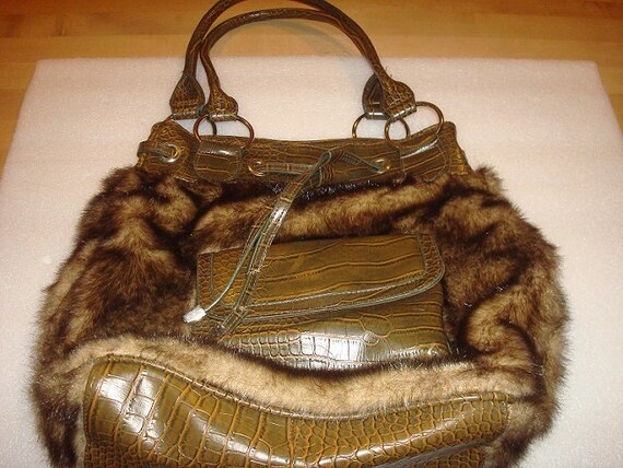 donna salyers fabulous furs purse
