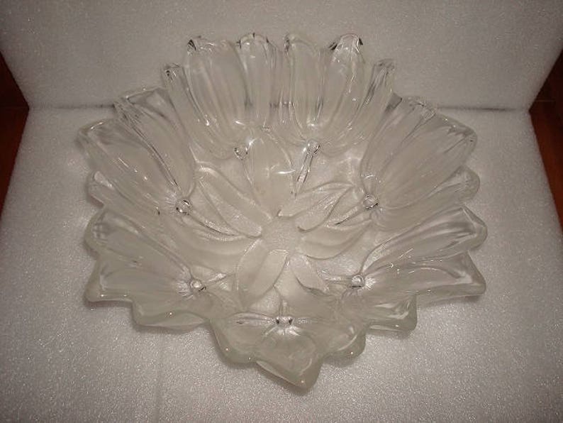 Mikasa Crystal Satin Tulips Frosted Glass Platter Bowl 12