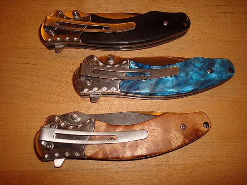 Two Different Colored Locking Pocket Knives / Folding Knives Etsy