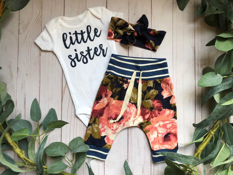 Little Sister Newborn Take Home Outfit Newborn Girl coming Home Outfit Newborn Baby Bonnet Floral Baby Bonnet Personalized Newborn Set