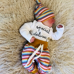 Rainbow baby coming home outfit, preemie rainbow outfit, pride rainbow newborn clothes , newborn rainbow take home outfit, newborn outfit