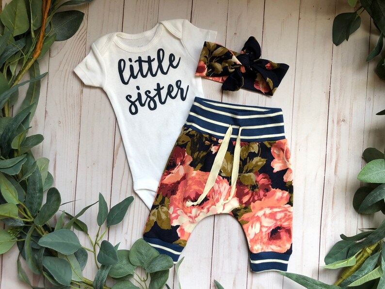 Little Sister Newborn Take Home Outfit Newborn Girl coming Home Outfit Newborn Baby Bonnet Floral Baby Bonnet Personalized Newborn Set