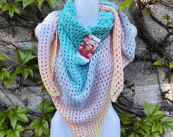 Triangular scarf - Handmade