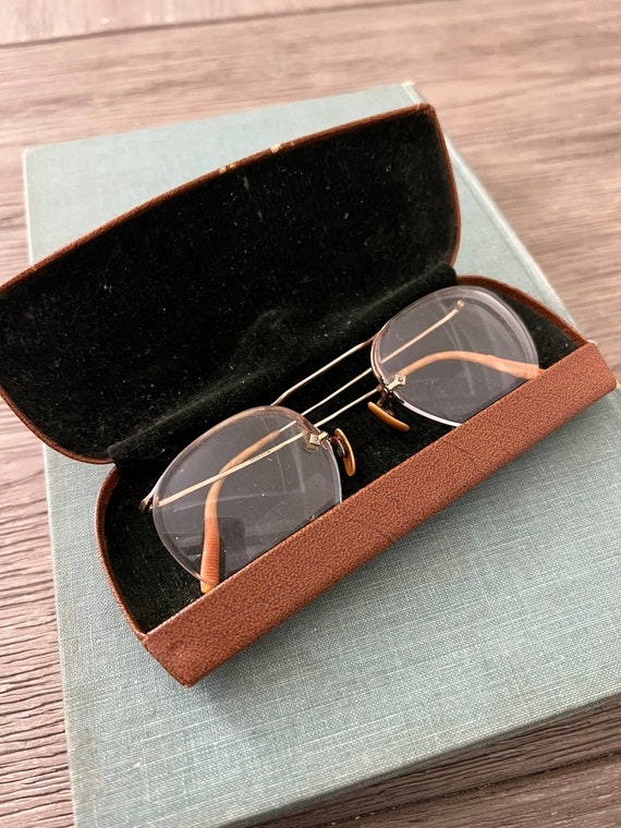 Vintage American Optics Gold Eyeglasses Frameless 