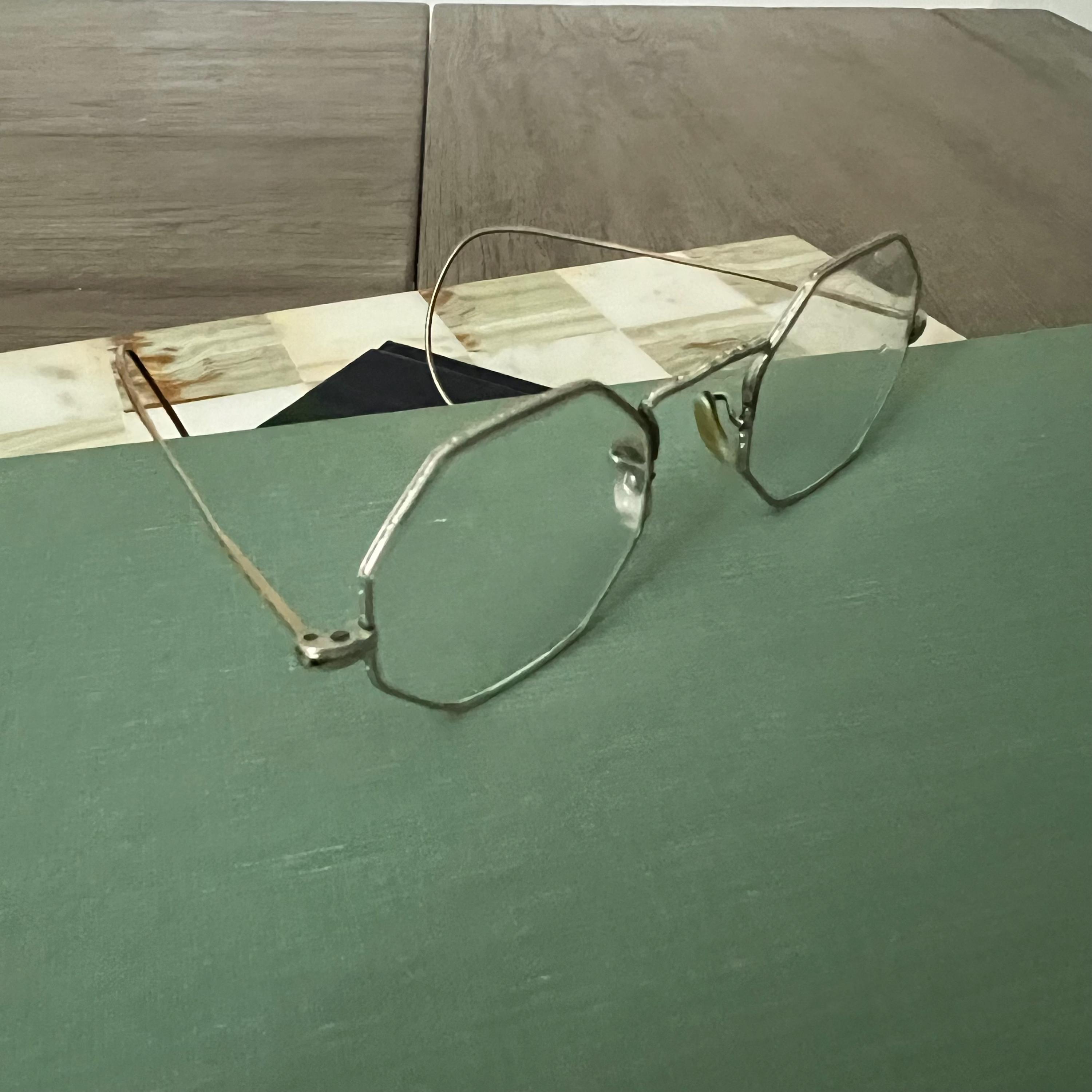 1940’s Vintage Octagon Eyeglasses with Case 10-12 K Gold Filled Optometrist Attic - AO GOLD WIRE RIM VINTAGE EYEGLASSES main image 3