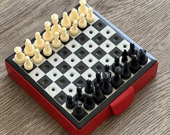 Vintage Franklin Mint Civil War Chess Set: Pewter Sculptures
