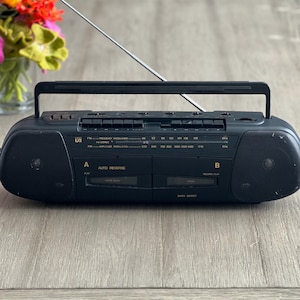 Vintage-Kassettenrekorder Sears Roebuck LXI-Serie Tragbares Dual-Kassetten-Tonbandgerät Boom-Box-Player FM AM Radio Transistor Arbeiten