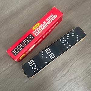 Vintage Jaymar Dominoes Black Wood Tiles Double Nine Conjunto de 55 peças padrão feito no Japão