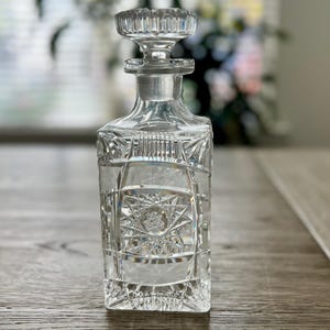 Decantador cuadrado vintage Decantador de whisky de cristal Decantador coleccionable de licor Decantador de vino de cristal para whisky escocés