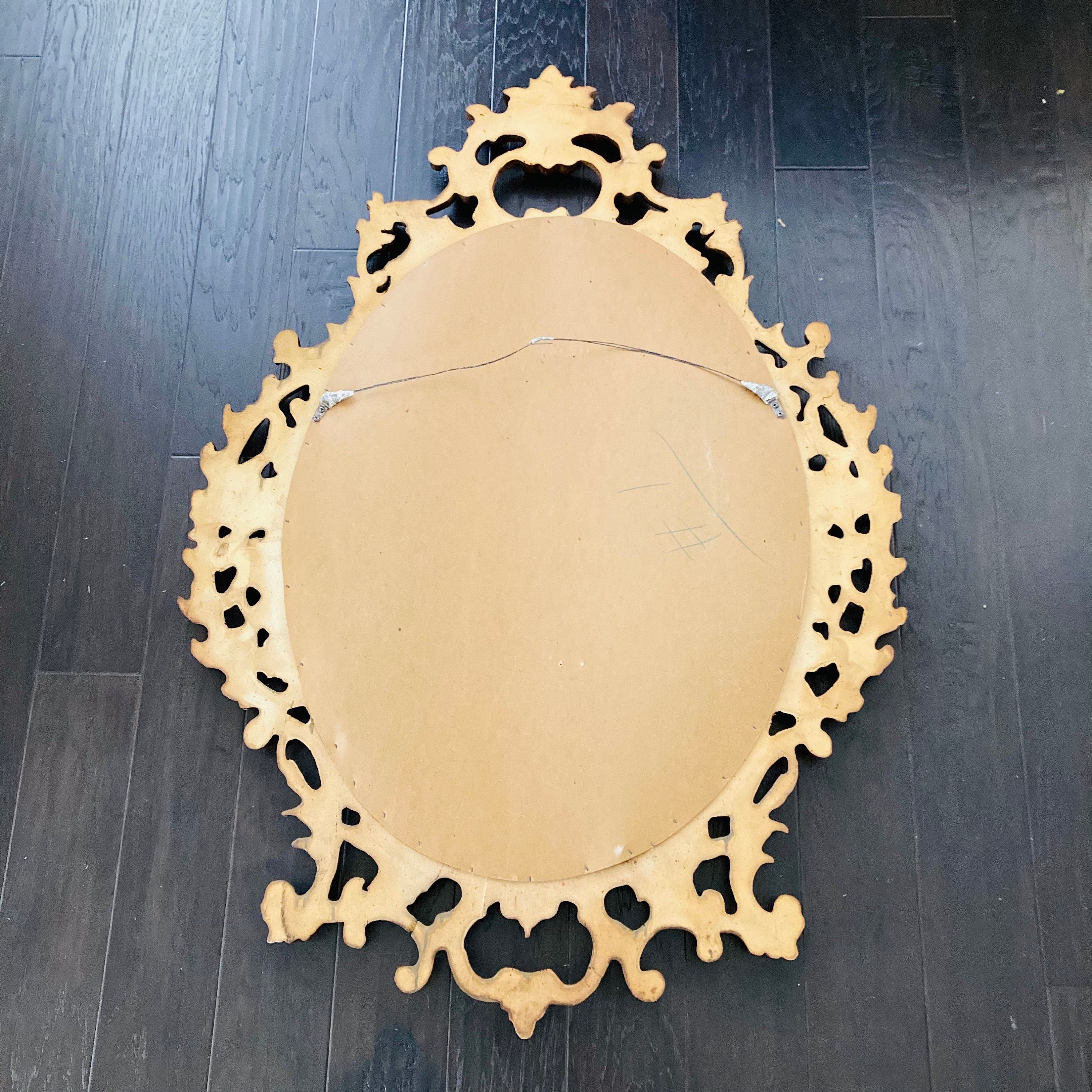 Antiguo espejo ovalado dorado flores · Ancien cadre oval doré (VENDIDO) -  Vintage & Chic