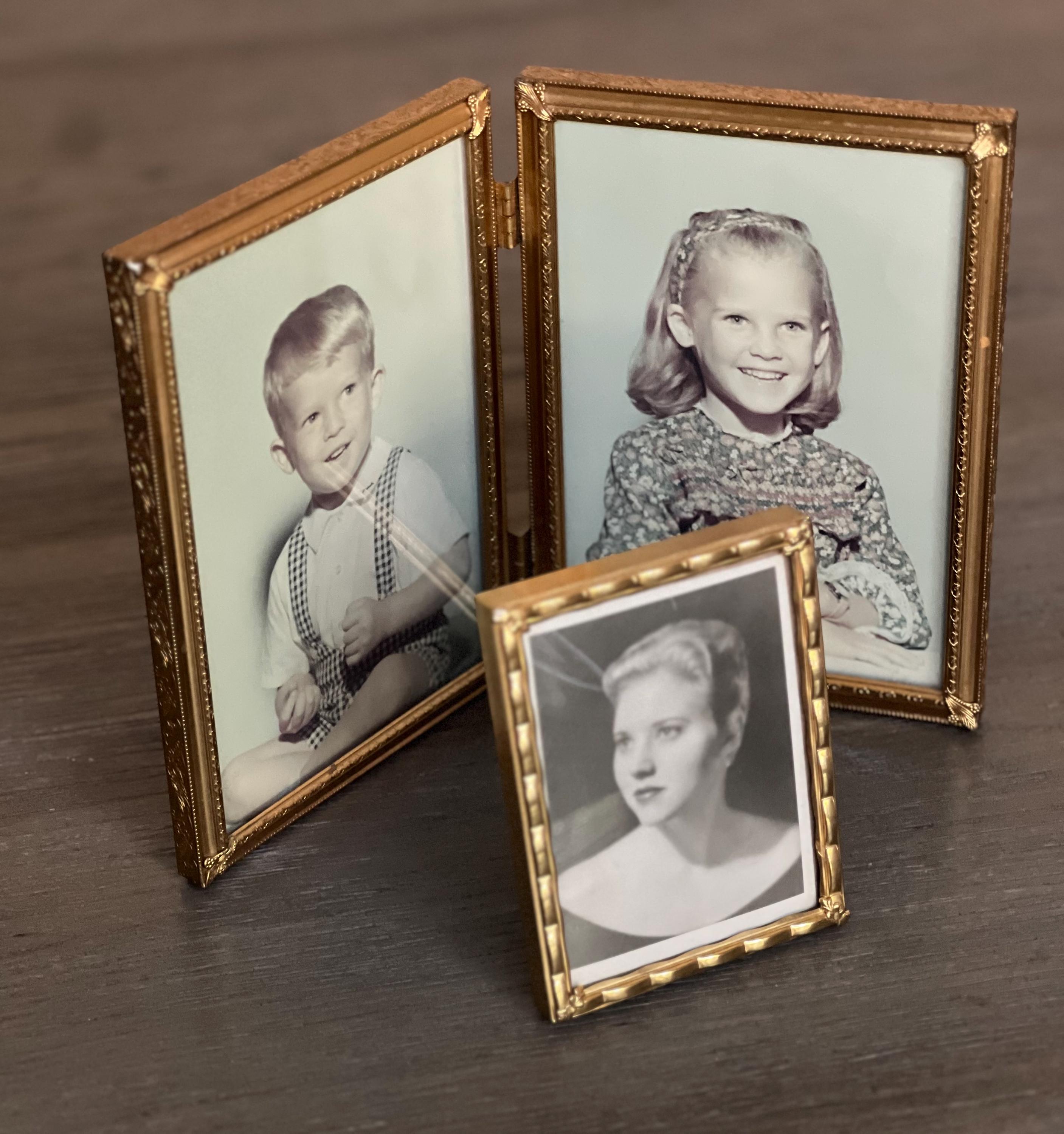 Vintage Brass Picture Frame Set: Velvet Easel Back Frames - Etsy