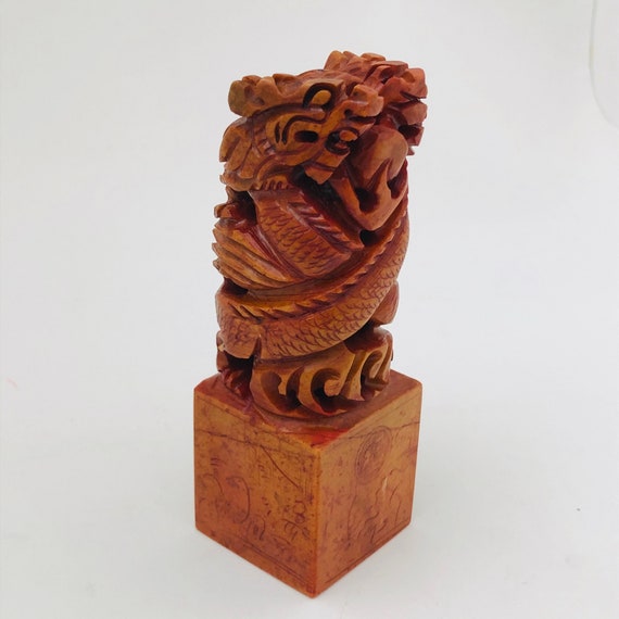 寿山石印鑑・はんこ ヴィンテージ中国寿山石印鑑キット：彫刻された印鑑、赤インク、磁器の