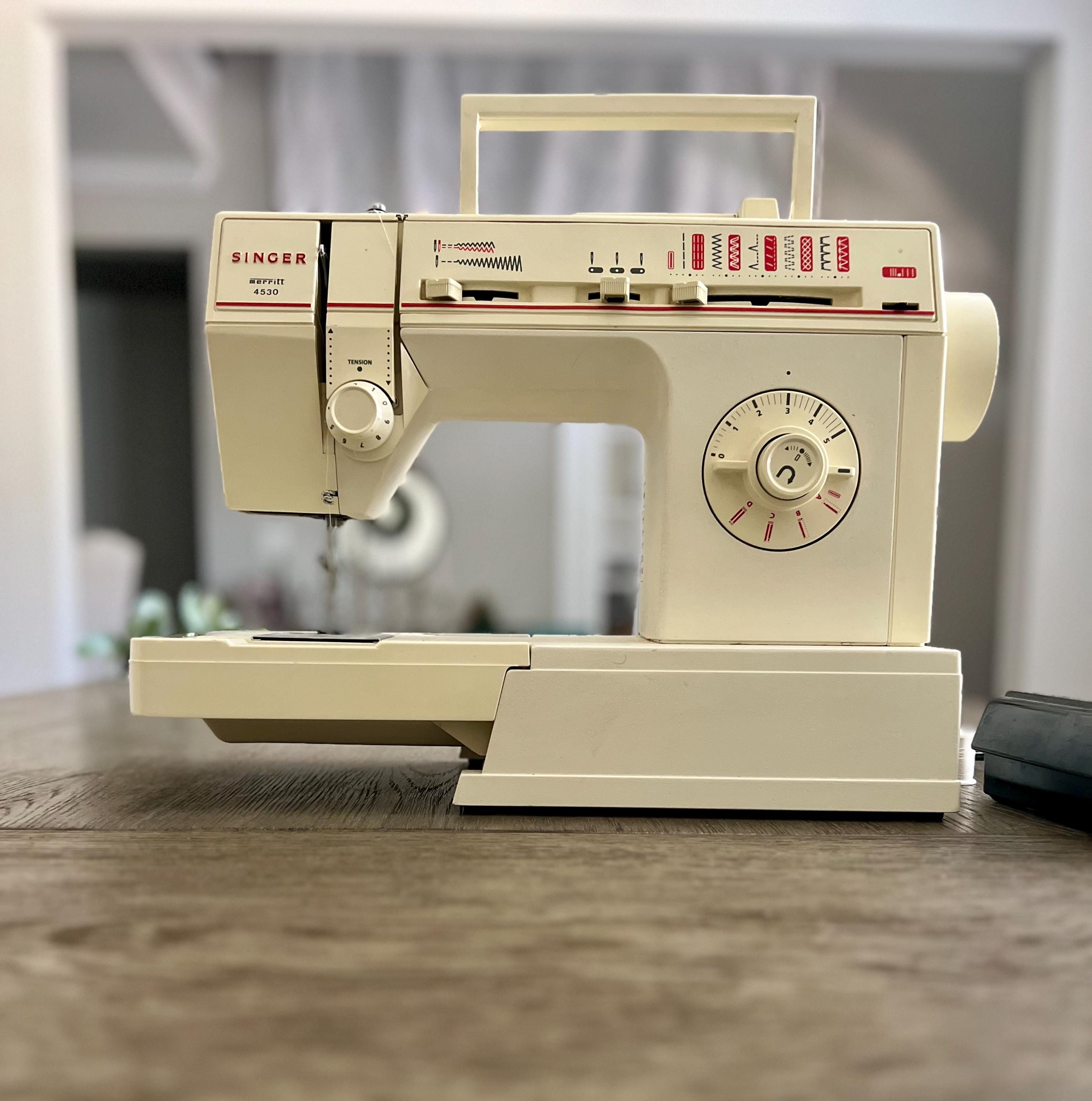 Vintage Singer Merritt 4530 C Sewing Machine Working Tested Sewing