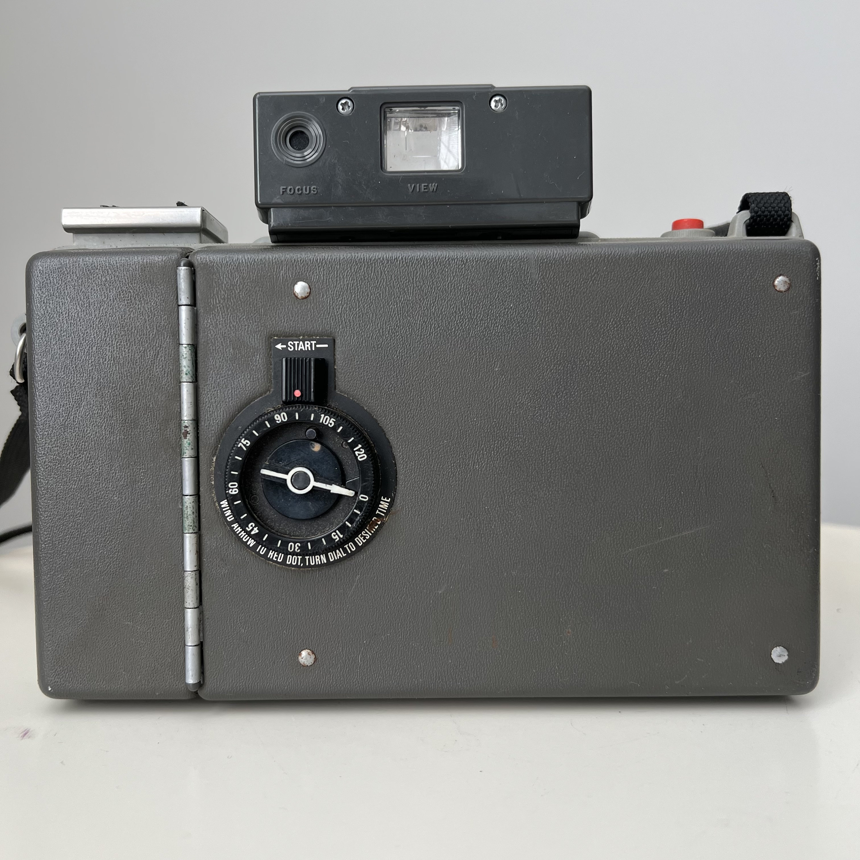 ヴィンテージ ポラロイド 440 ランドカメラ：1960年代のレトロ
