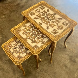 Italian Florentine Style Nesting Tables Set of 3 Ornate Vintage Gold Gilt Sculptural End Table Art Nouveau Hollywood Regency Made in Italy