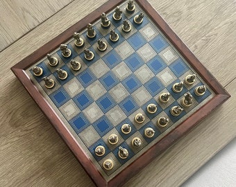 Vintage Franklin Mint Civil War Chess Set: Pewter Sculptures, Mahogany Board