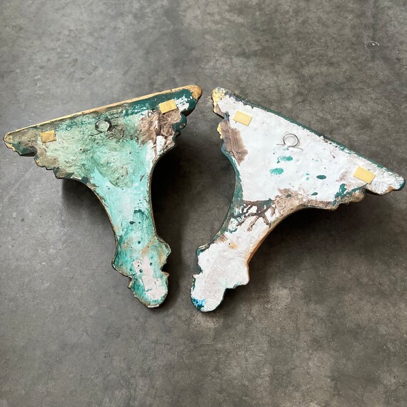Pair of Regency Painted Wall Brackets Pair of Regency Painted Wall Brackets