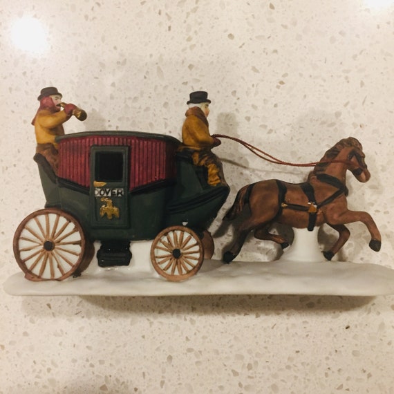 Dept56 ドーバー コーチ (口ひげ付き) 馬車 ビクトリア朝 コーチ 磁器 