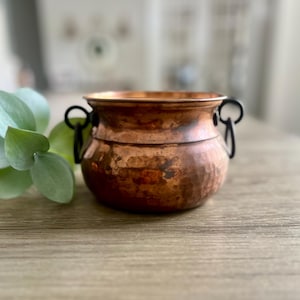 Copper Pot Hand Hammered Flat Bottom Ring Handle Vintage Copper Indian Handi Balti Holistic Living Ayurveda Copper Housewares