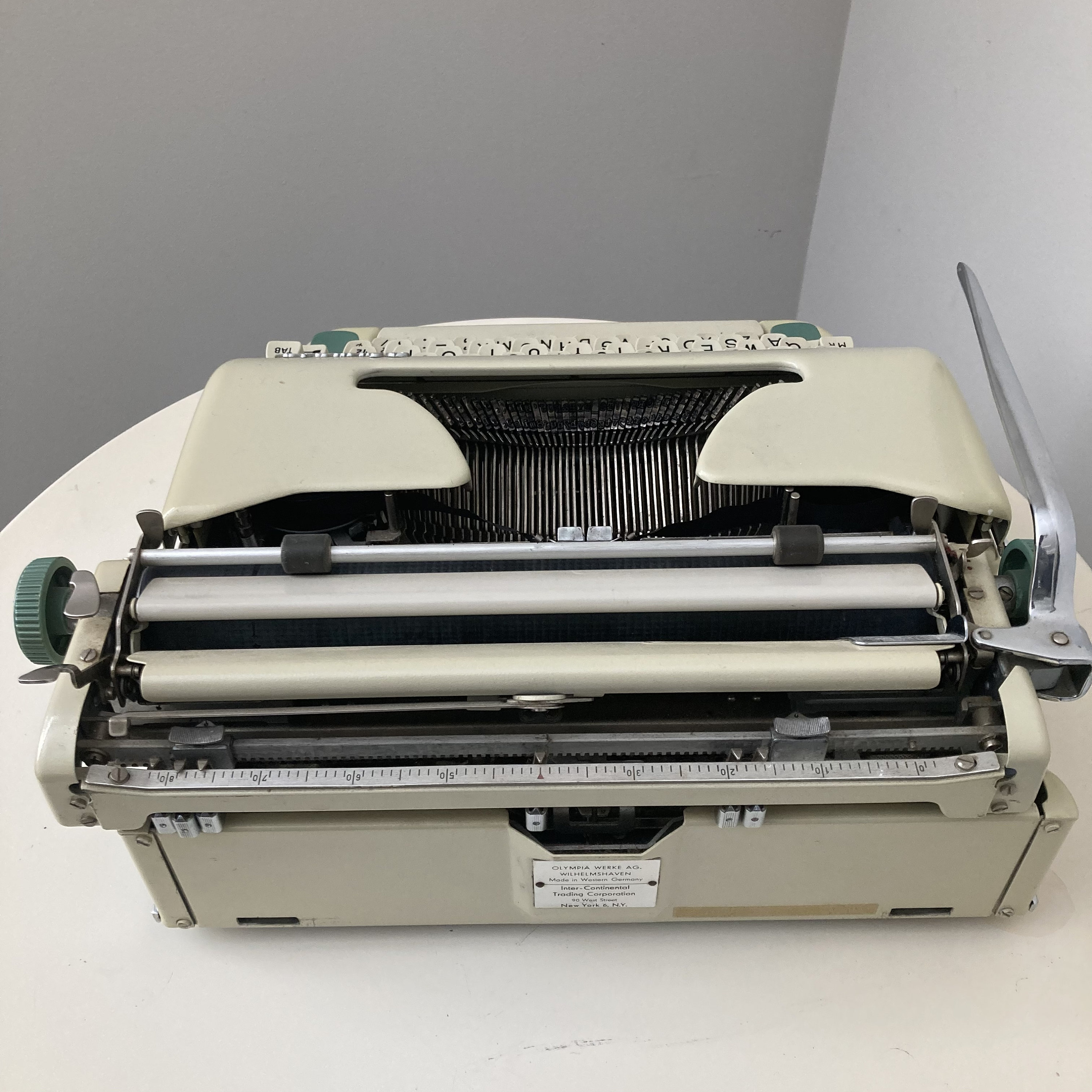 ヴィンテージ Olympia Werke AG タイプライター 西ドイツ製