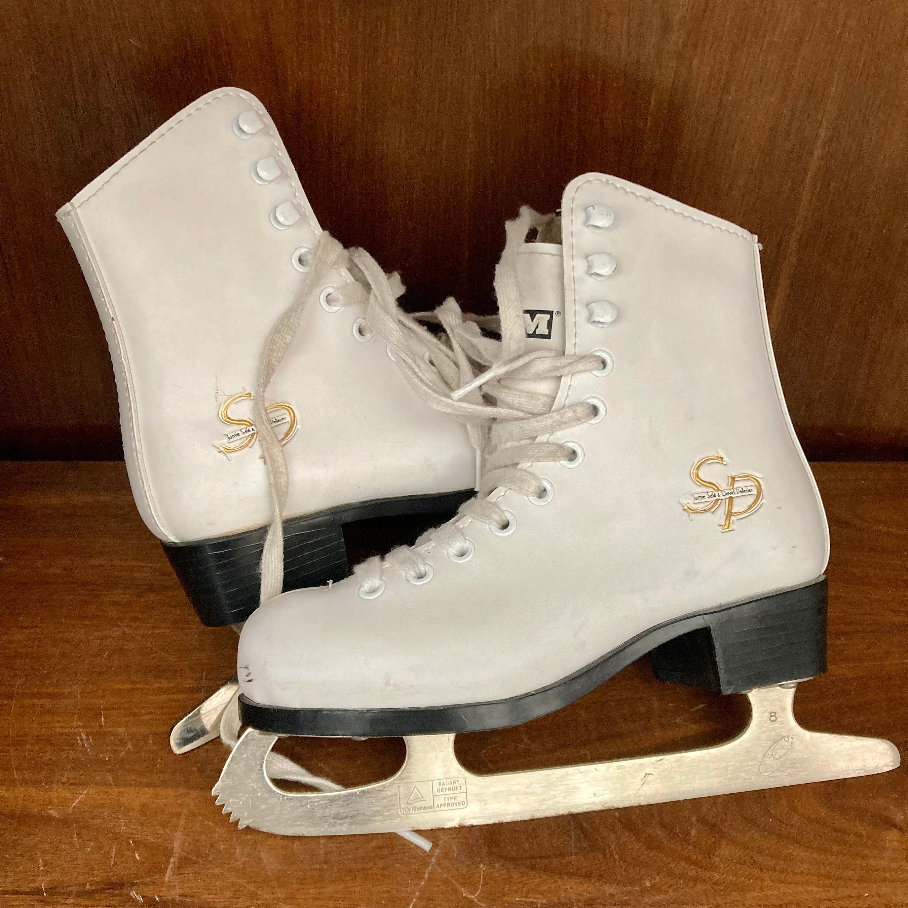 Vintage Figure Skates Girls White Ice Skating Boots SP Jamie
