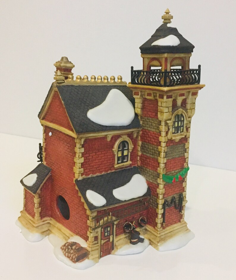 ASHWICK LANE LADDER AND HOSE # 58305 RETIRED DICKENS VILLAGE DEPT 56