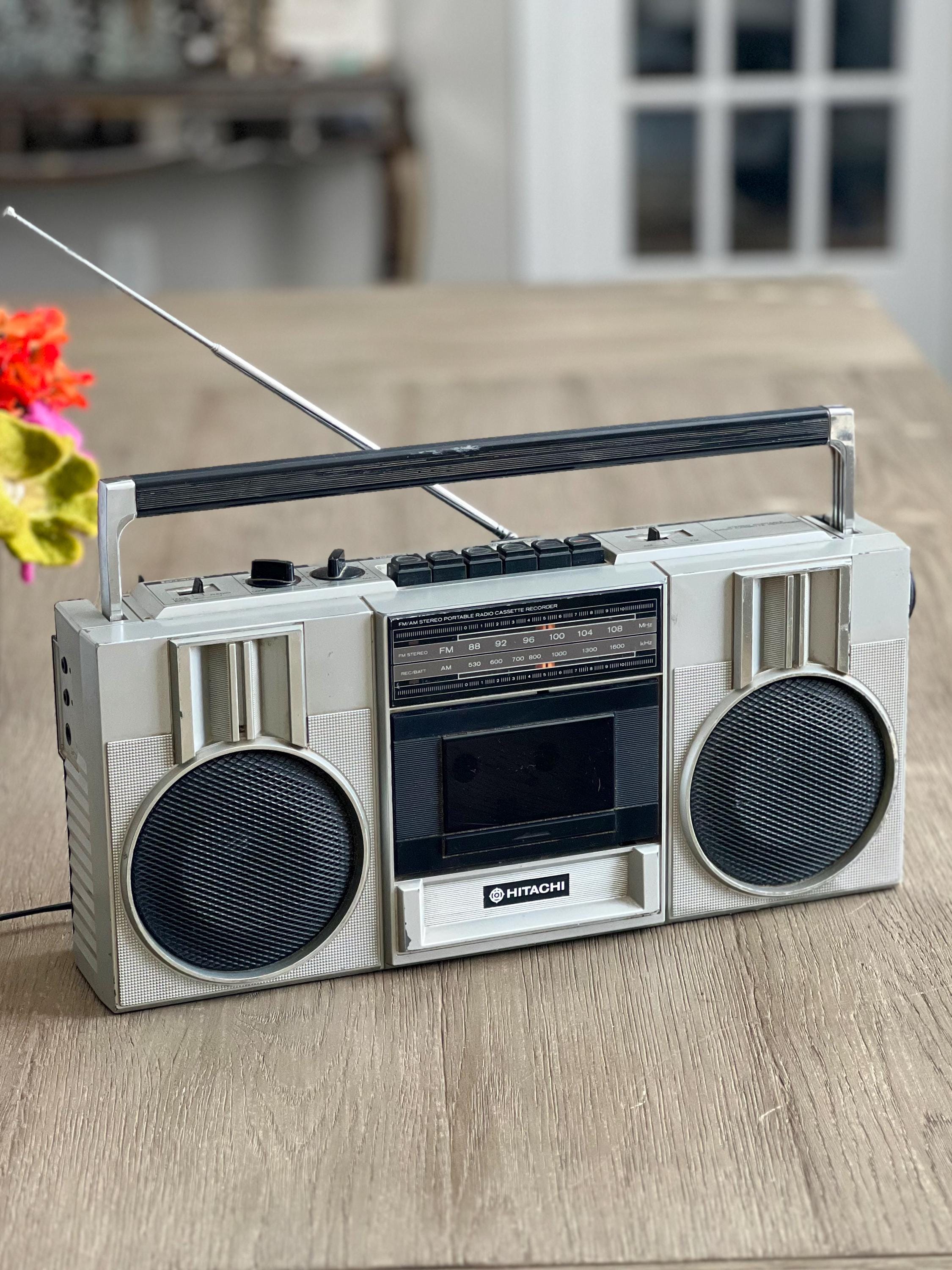 Vintage Hitachi Cassette Player TRK 6800H: FM AM Stereo Radio