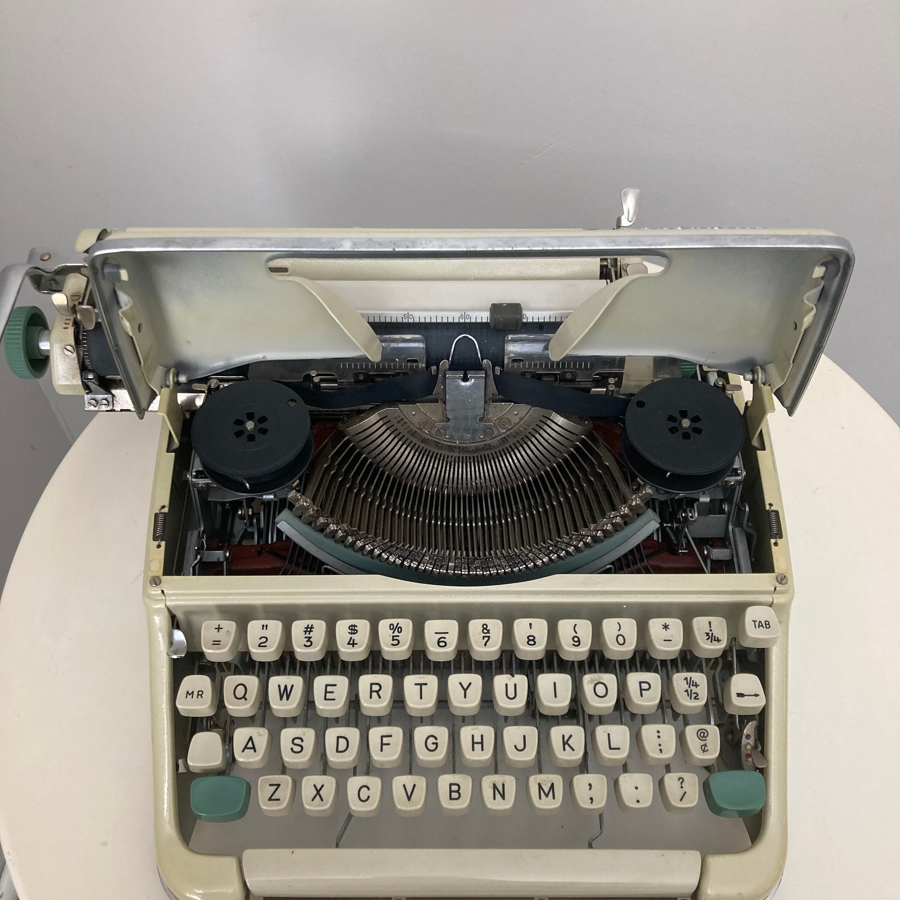ヴィンテージ Olympia Werke AG タイプライター 西ドイツ製