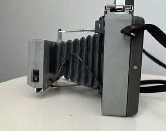 ヴィンテージ ポラロイド 440 ランドカメラ：1960年代のレトロ