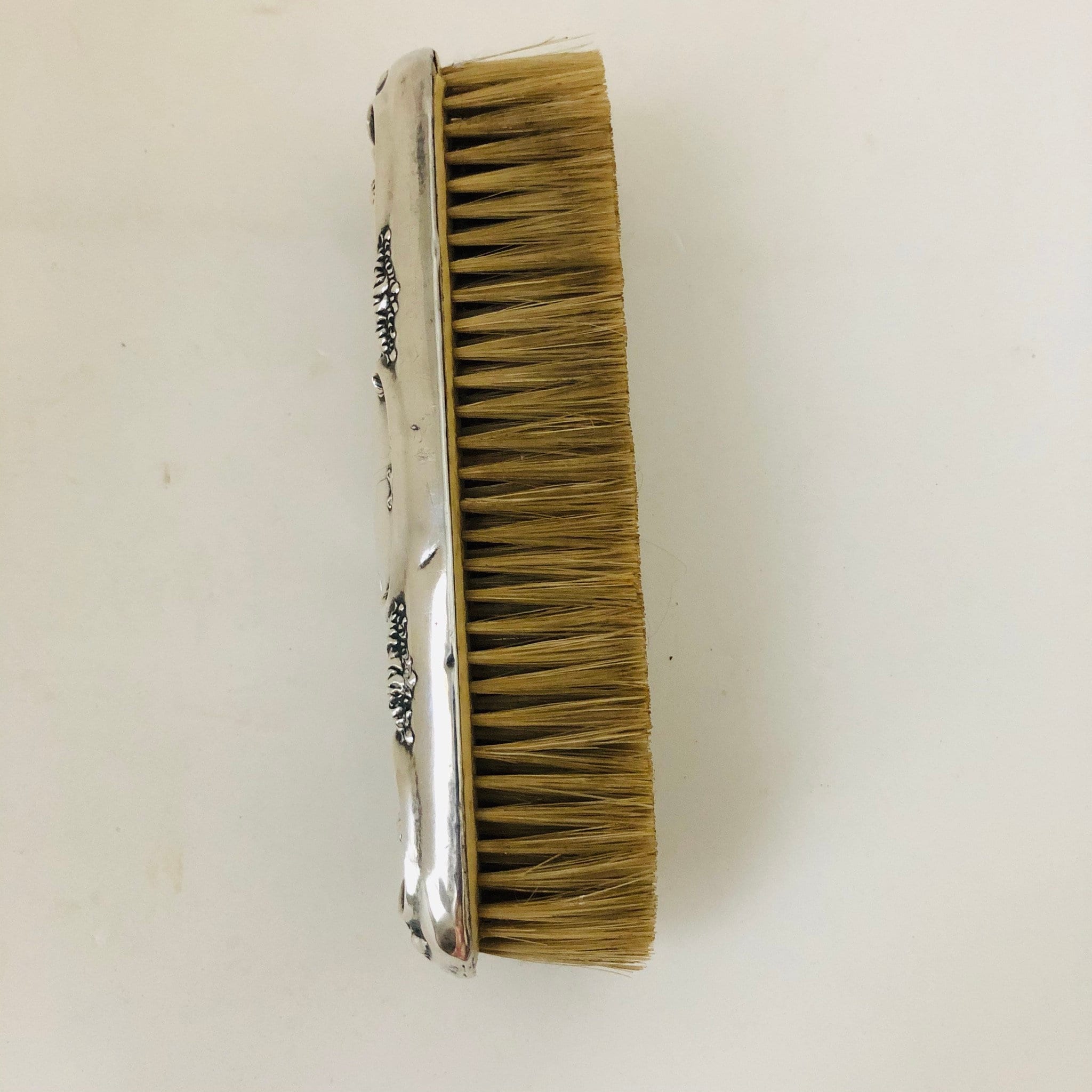 ビクトリア朝のスターリングシルバー製洋服ブラシ：アンティークな