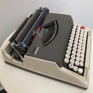Vintage Abc 2000s Portable Typewriter - Made in Portugal - Etsy