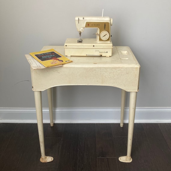 Vintage 1960s Singer Little Touch Sew Sewing Machine With Sewing