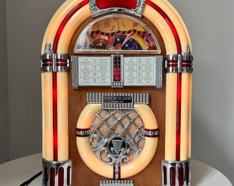 Vintage Spirit of Saint Louis Tabletop Jukebox Radio & Cassette Player Solid Wood Cover Built in Speakers Very clean Tested Working