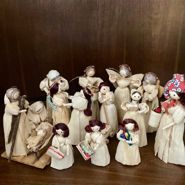 Handmade Cornhusk Dolls Set of 12 Assorted Vintage Corn Husk Doll Figurines Fall Thanksgiving Corn Husk Decor