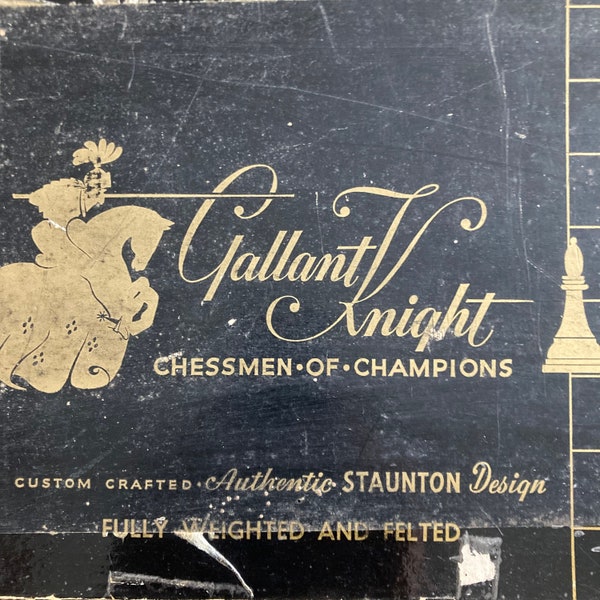 Vintage Gallant Knight Chess Set Chessmen of Champions Authentic Staunton Design Set Black & White Made In USA Chess Set