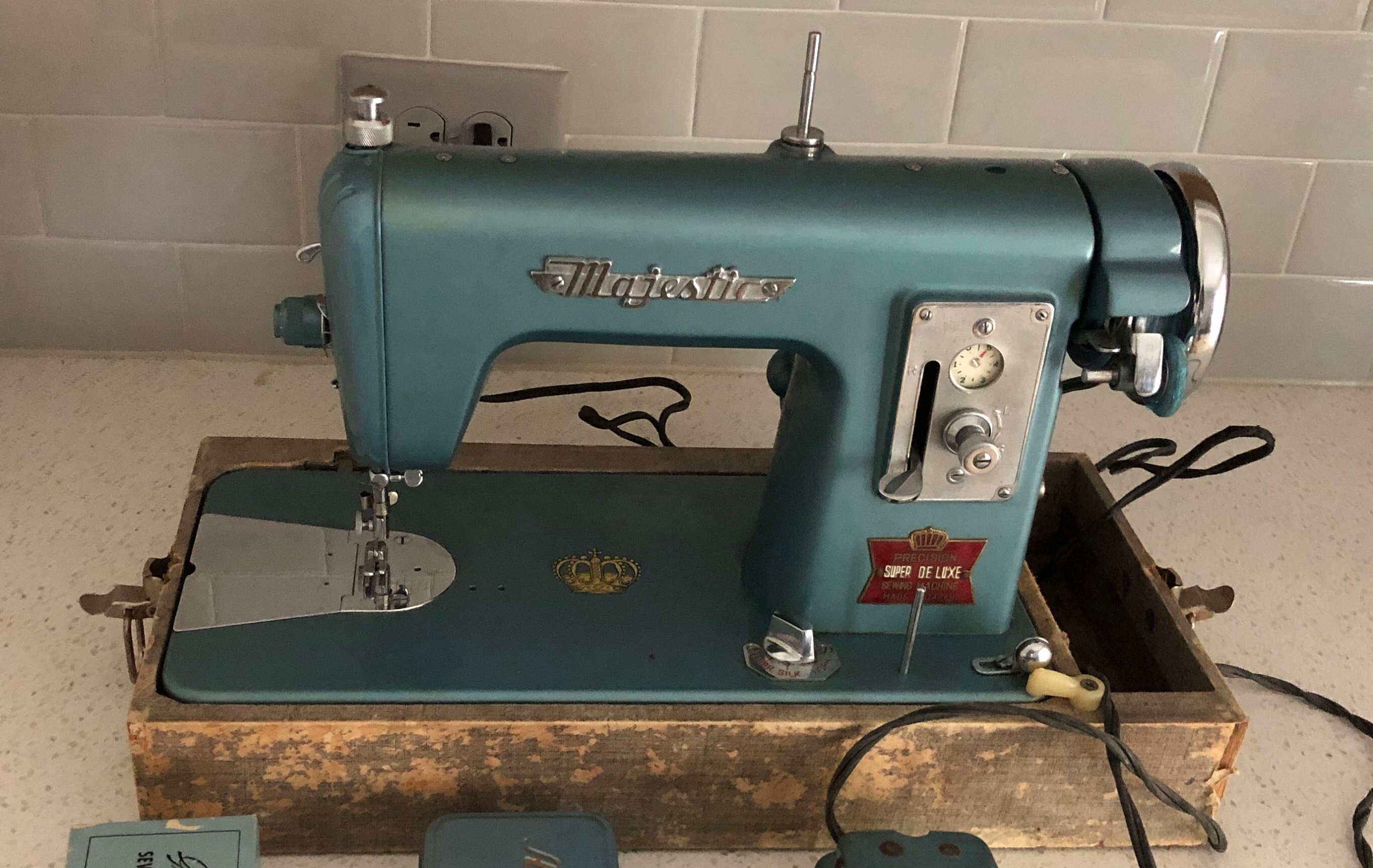 Vintage Majestic Super Deluxe Sewing Machine Made in Japan