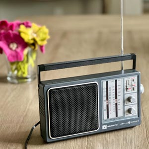 Vintage General Electric AM FM Radio TV Sound Portable Transistor Radio Working Condition Made in Malaysia 4 Band Receiver
