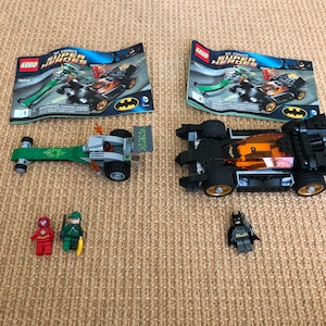 Genuine Lego DC BATMAN Batmobile (vehicle) build only from 76012 displayed