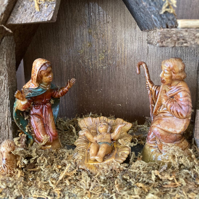 Vintage Nativity Figurine Set Indoor Tabletop Basic Nativity Etsy