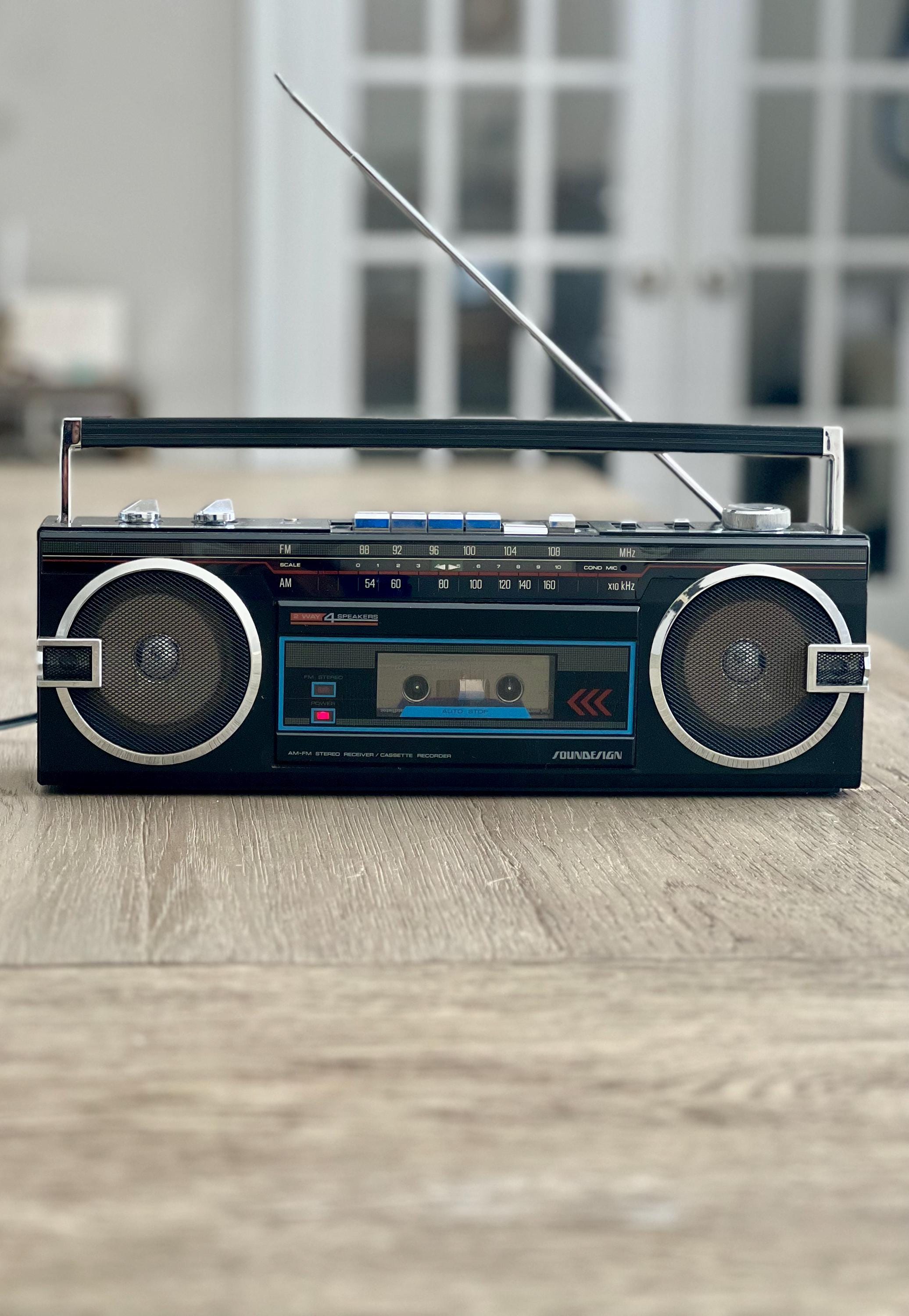 Vintage Cassette Player Soundedign Model 4628BLK Portable Cassette
