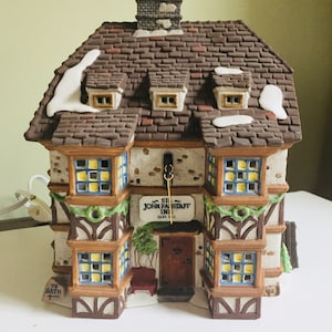 Department 56 Sir John Falstaff  Inn Dickens Village Victorian Inn Christmas Village Lighted Buildings