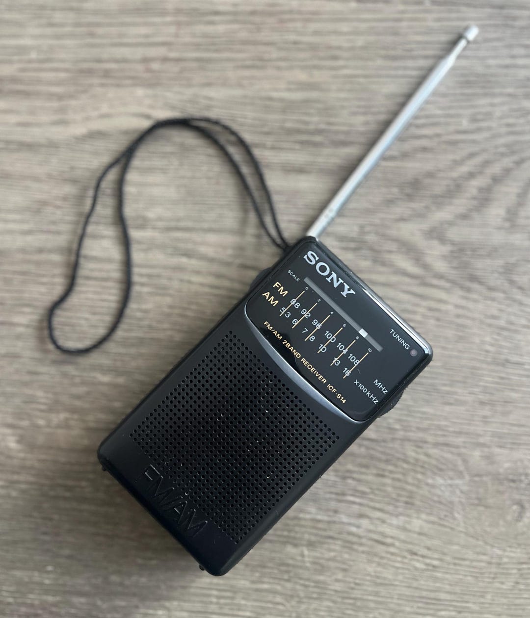 Sony Handheld Radio FM AM 2 Band Receiver Model ICF S14 Small Portable ...