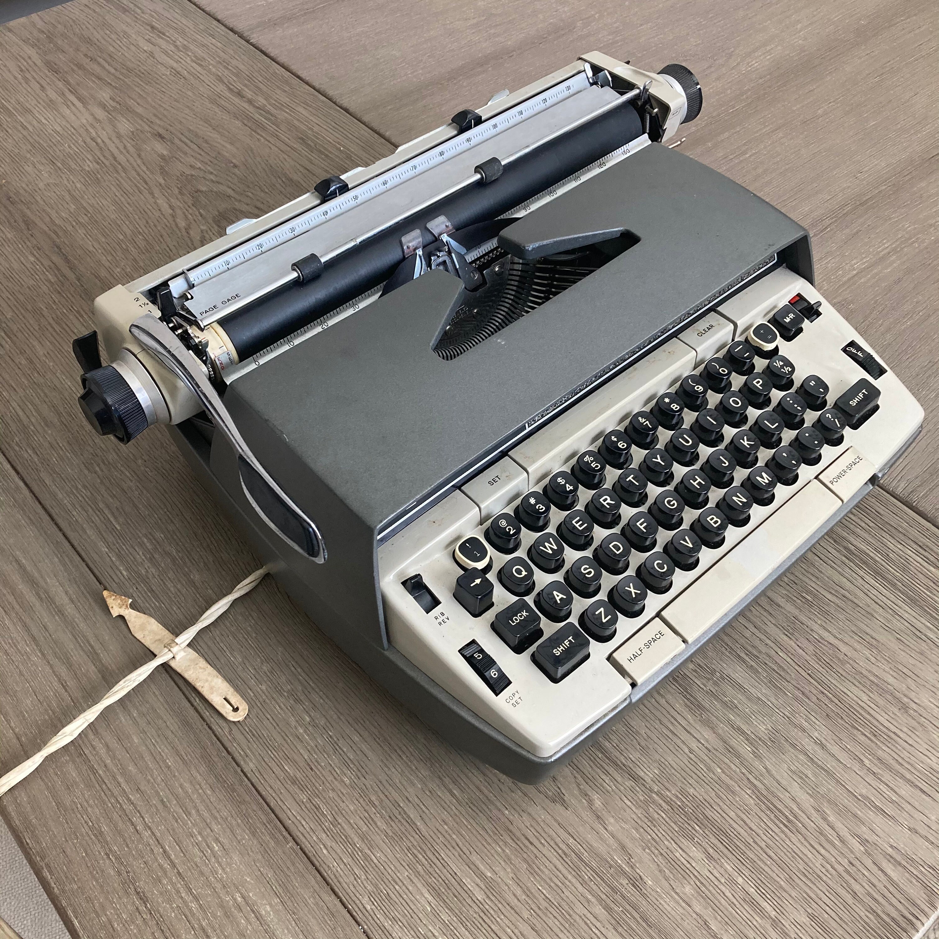 1960's Smith Corona Vintage Electronic Typewriter