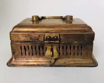 Indian Brass Paan Box From Kerala - 19th Century Indian Brass Paan Box From Kerala - 19th Century