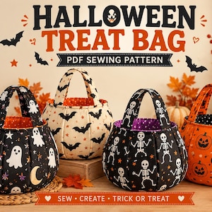 Op de afbeelding: Vier stoffen Halloween traktatietassen met hengsels, voorzien van patronen met spoken, vleermuizen, skeletten en pompoenen. De tekst luidt HALLOWEEN TREAT BAG PDF SEWING PATTERN, BEGINNER FRIENDLY, INSTANT DOWNLOAD, A4 + US LETTER, SEW CREATE TRICK OR TREAT.
