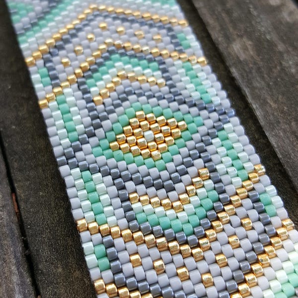 Minty Goodness Odd-Count Peyote Stitch Pattern