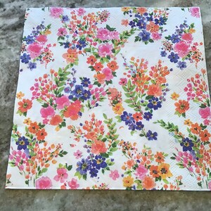 Napkins for decoupage florals