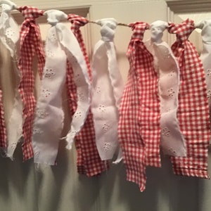 Red and white gingham with white eyelet fabric garland