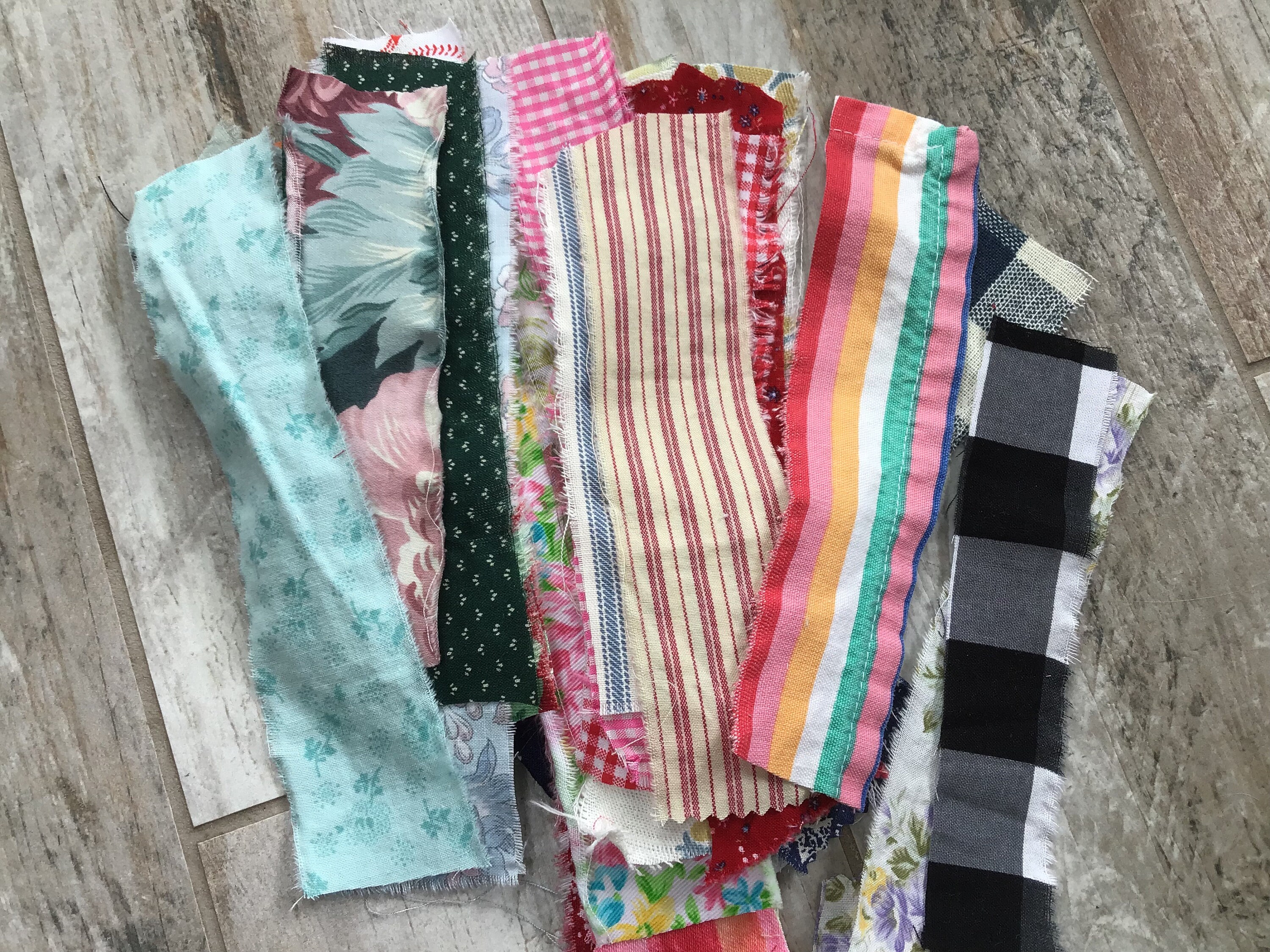 Using Fabric Scraps - Diary of a Quilter top US Quilt blog
