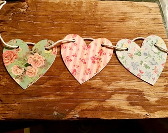 Shabby vintage inspired Valentine’s Day floral hearts garland banner